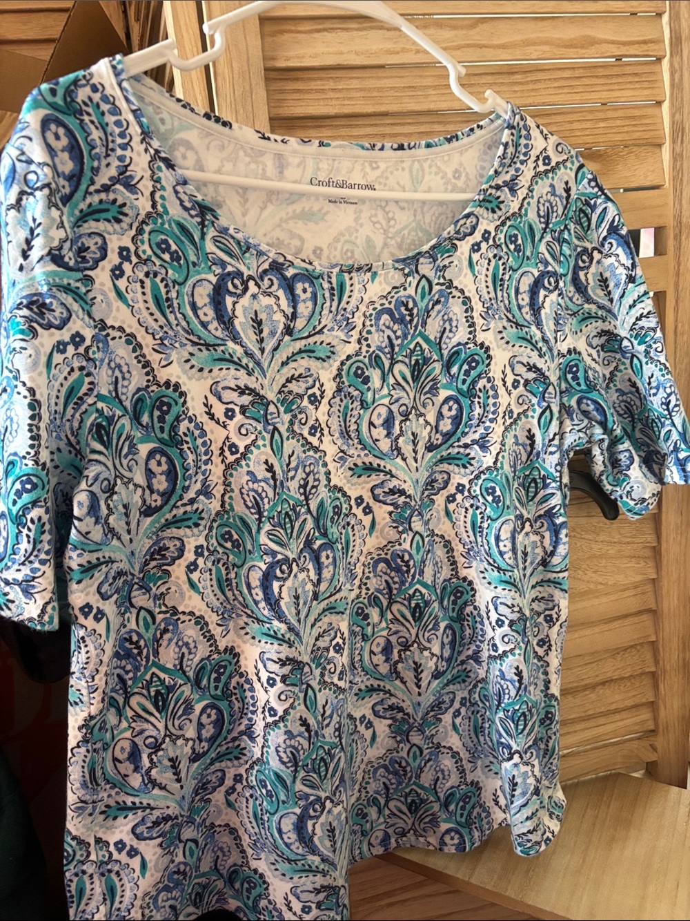 croft & barrow Teal and Blue Paisley Short-Sleeve Tee Large
